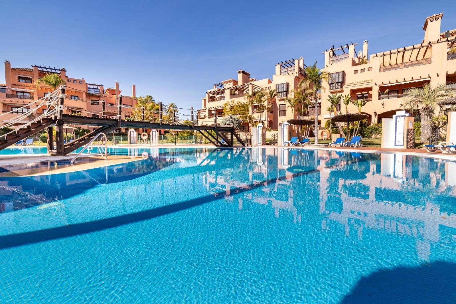 El Paraíso, Estepona